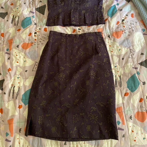 Two piece set - Picture 4 of 4